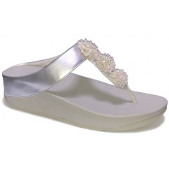 FITFLOP FINO™ BEAD-CLUSTER TOE-POST SANDALS 